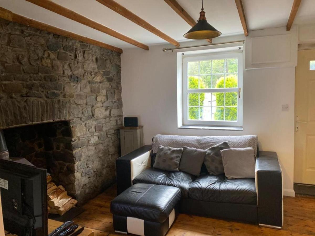 2-Bed Cottage In In Welsh Valley Nr Swansea Bagian luar foto